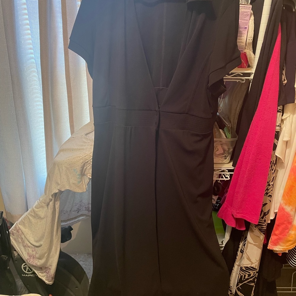 Womens Soft by Avenue Dress black size 18/20 nice